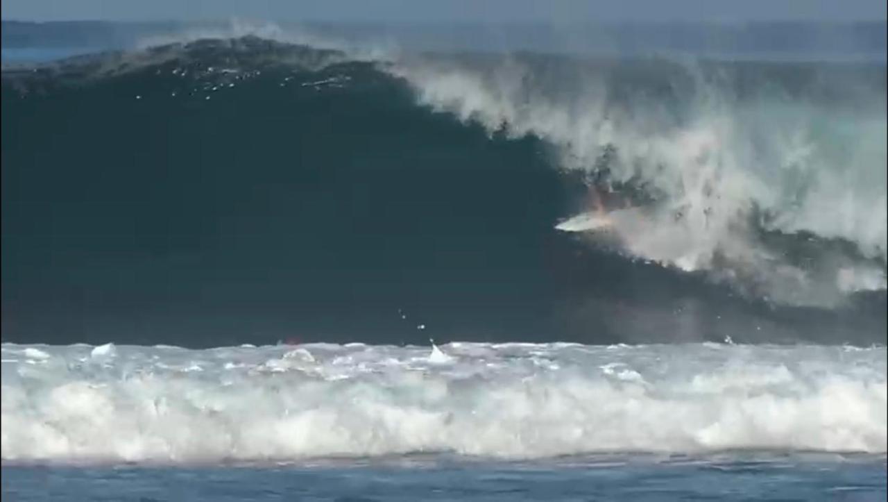 Rumah Nalu Surf Camp Krui المظهر الخارجي الصورة