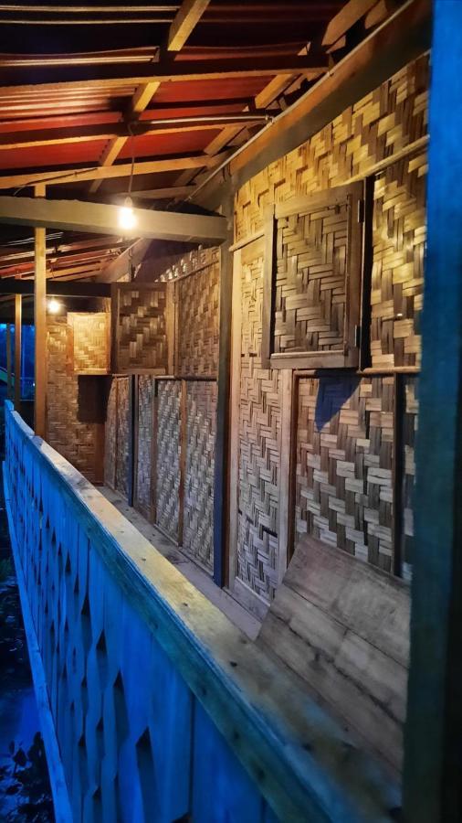 Rumah Nalu Surf Camp Krui المظهر الخارجي الصورة